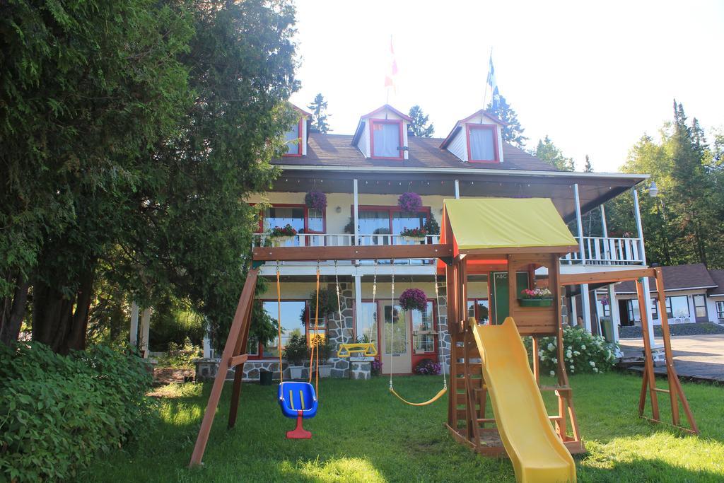וואל - דויד Motel Des Pays D'En Haut מראה חיצוני תמונה